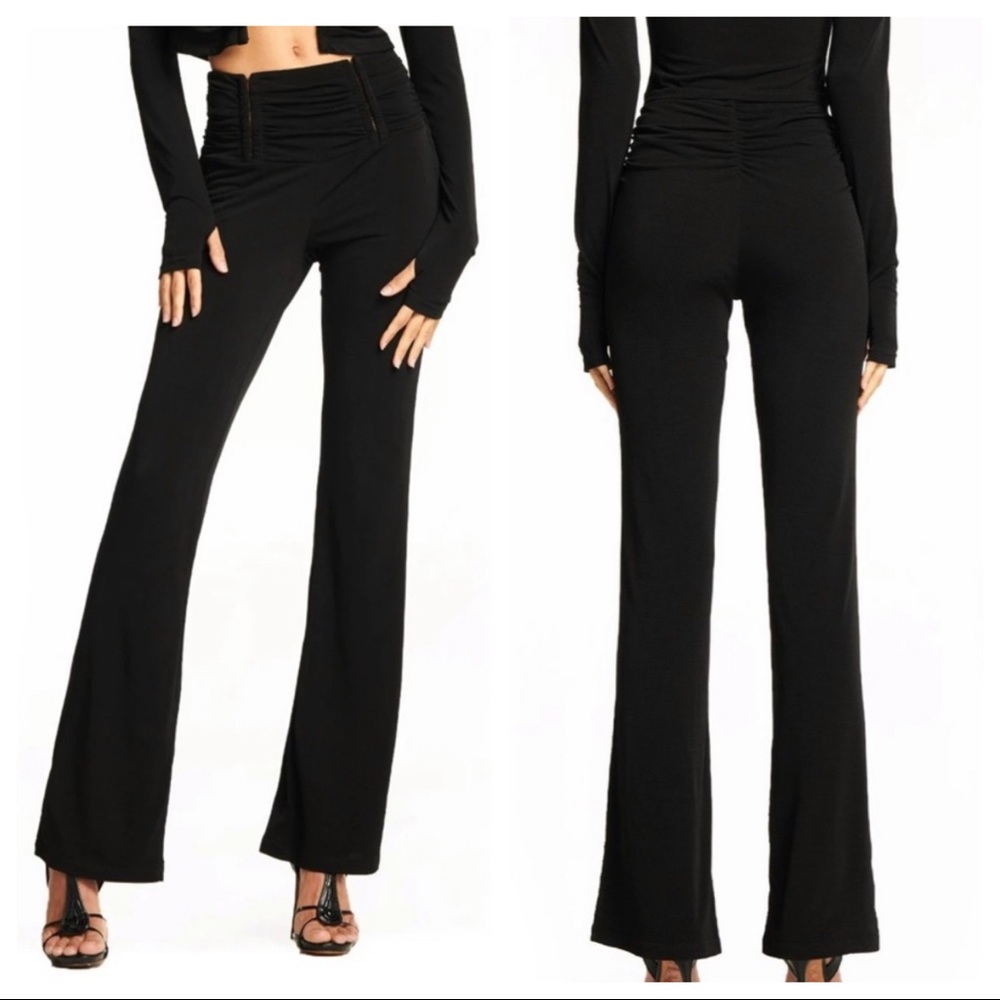 I Am Gia Ivory Flare Leg Stretchy Pants In Black Hook Close Ruched Butt Size S